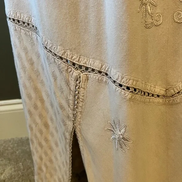 Beige Maxi - Picture 3 of 4